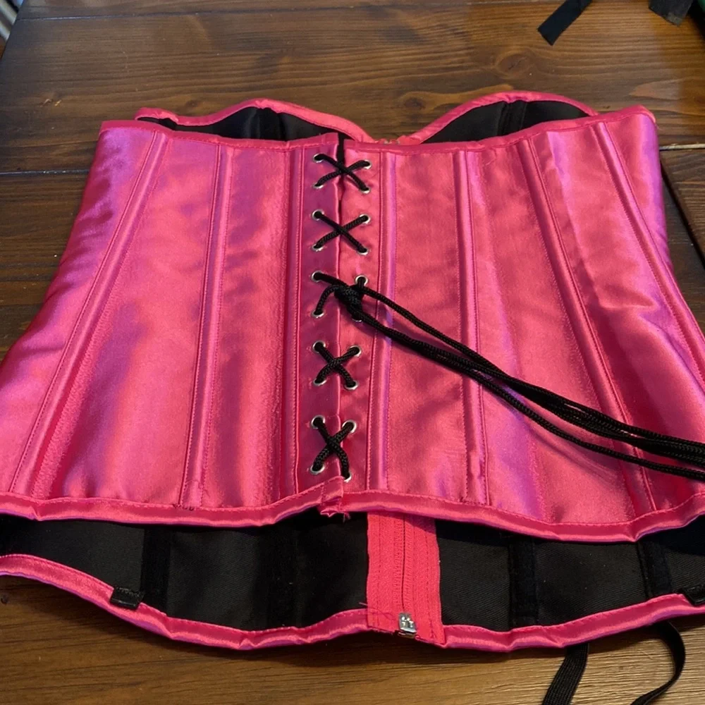 Pink corset - Picture 2 of 2
